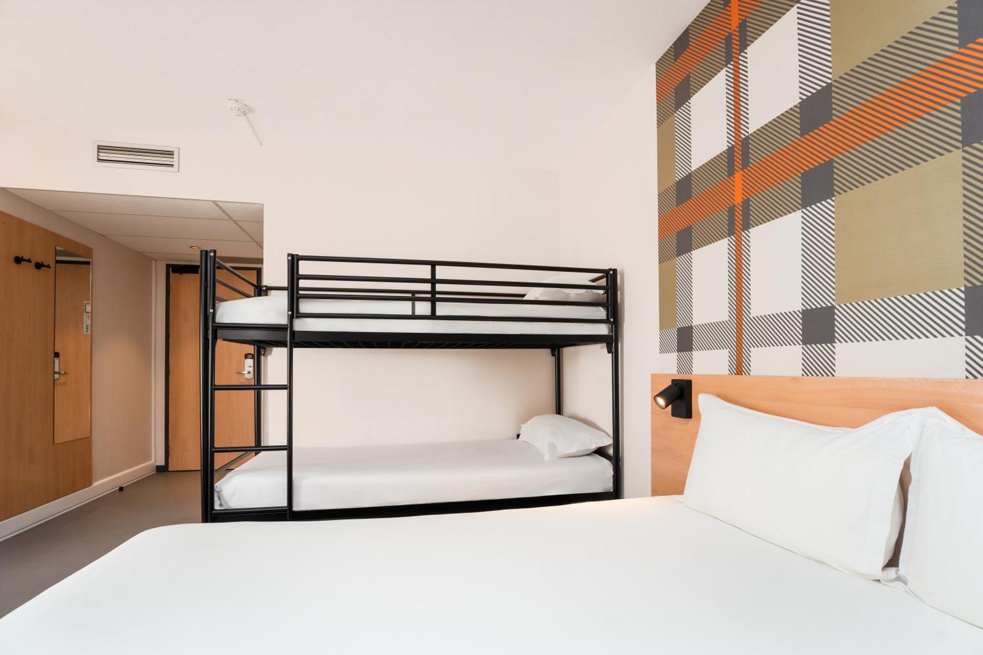 Easyhotel Nice Old Town Экстерьер фото