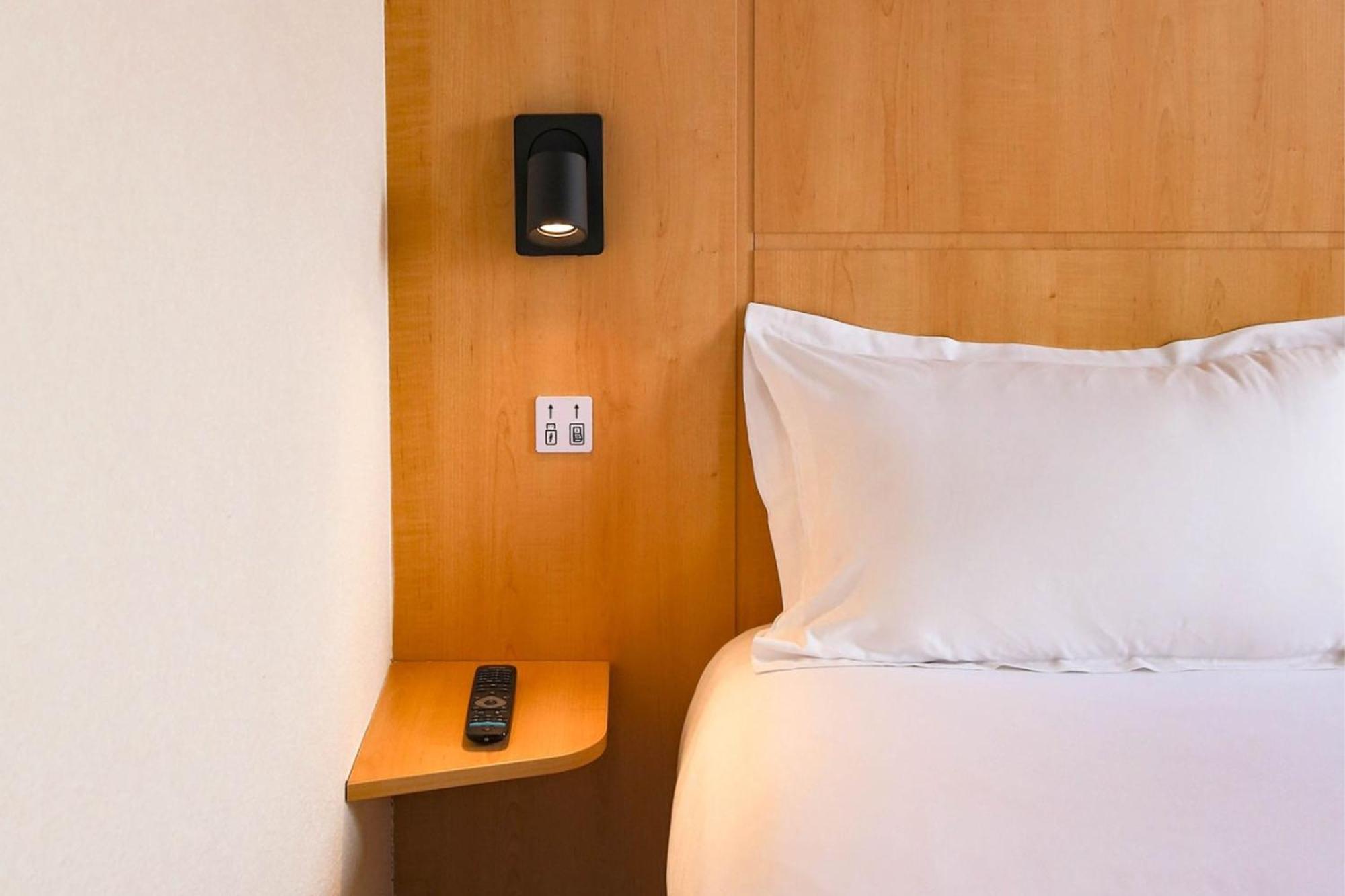 Easyhotel Nice Old Town Экстерьер фото
